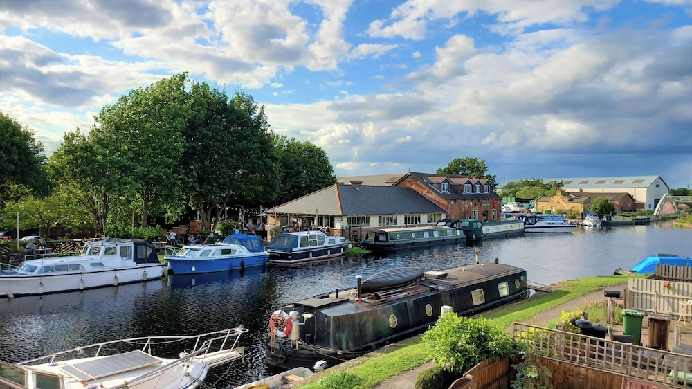 The Moorings