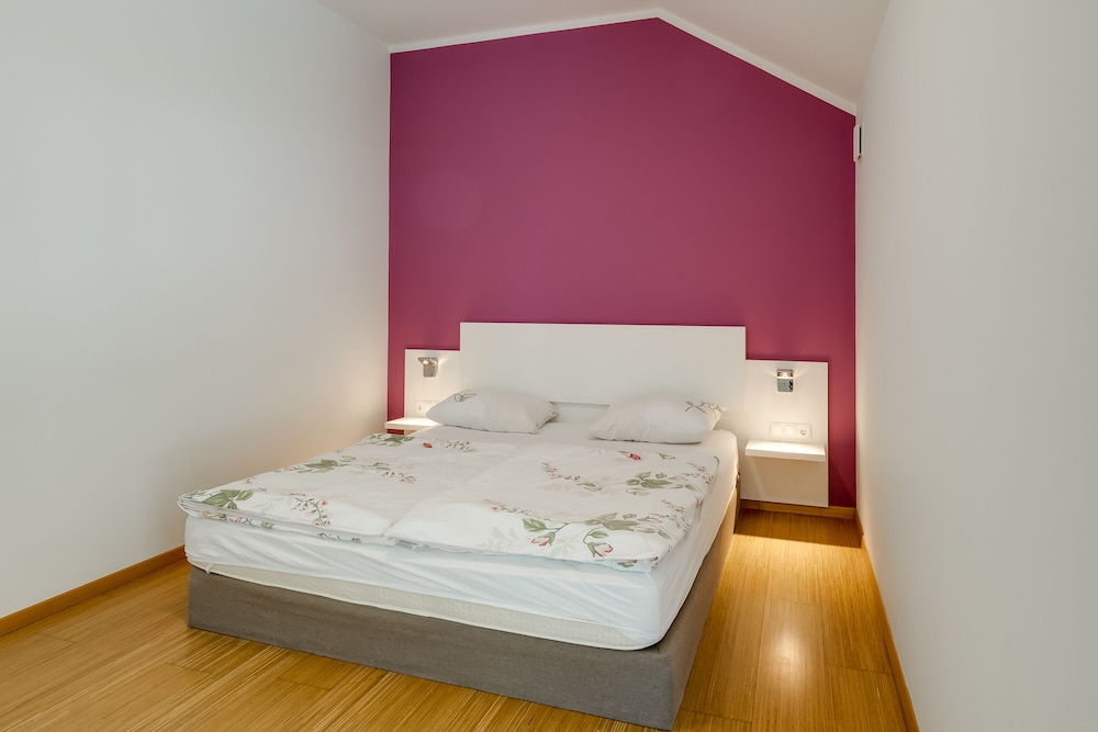 Wellness Suite Saffron view 5