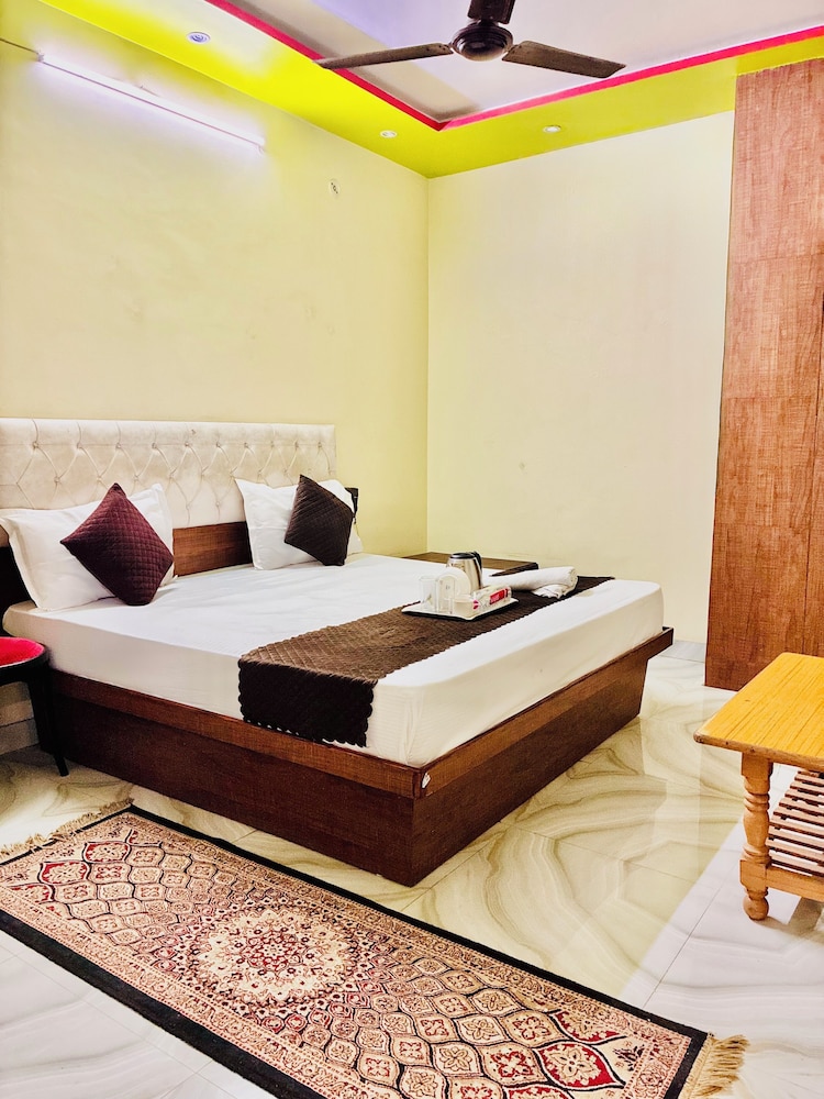 Shivanya guest house