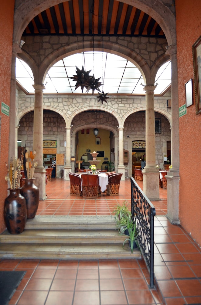 Howard Johnson Calle Real Morelia - Property Image 21