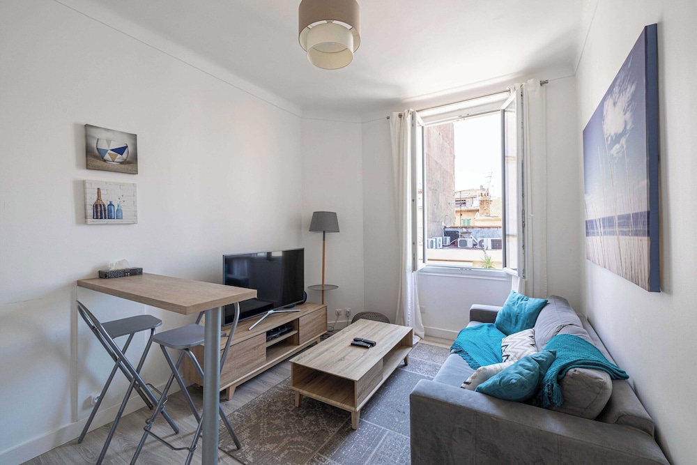 Beautiful Renovated Apartment - Near Croisette - 1br/4p view 5