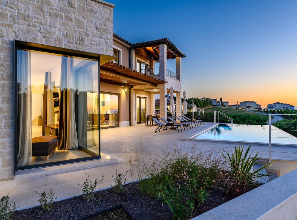 Comfortable Villa With Central Heating