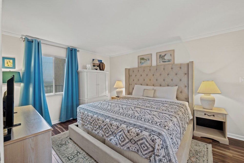 Units at Ocean Forest Plaza by Elliott Beach Rentals