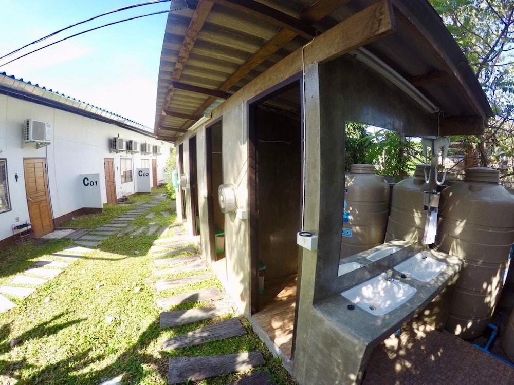 Baan Kon Pai - Hostel