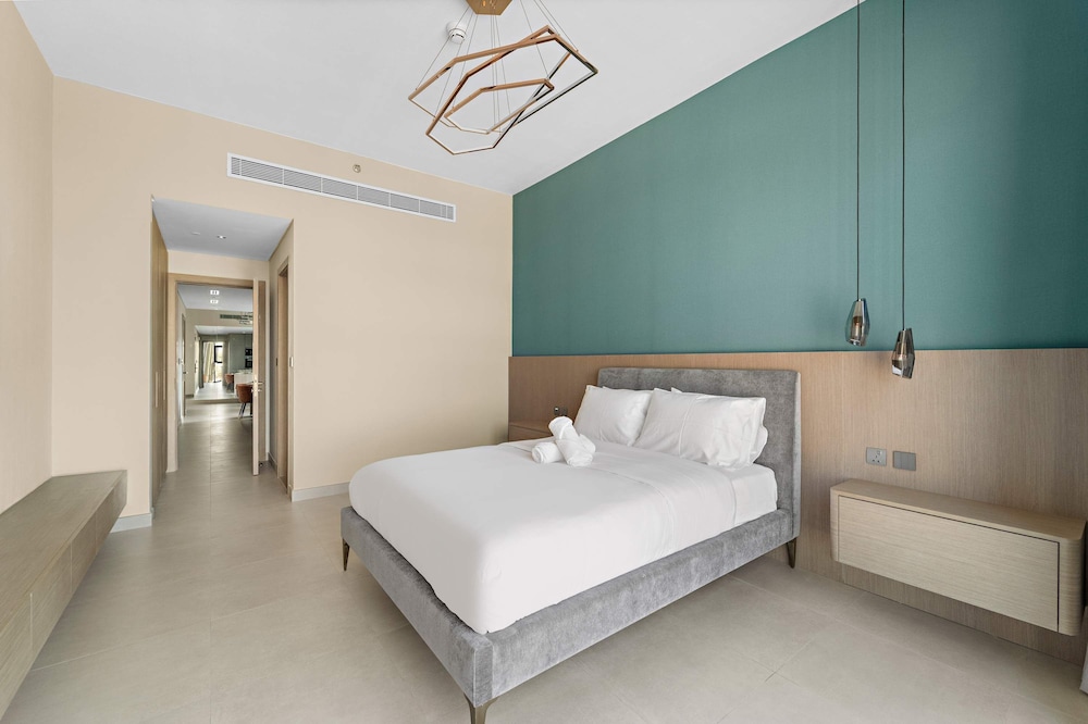 Modern 1BR in the Best Residence of JVC With Pool