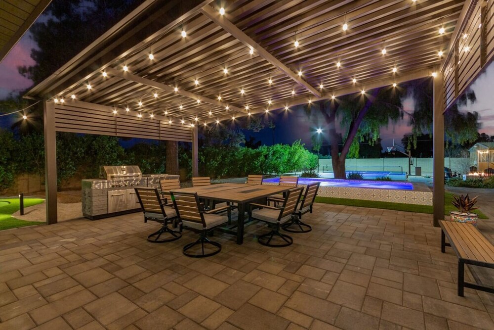 Scottsdale s Largest Hot Tub Davenport Ranch Estate