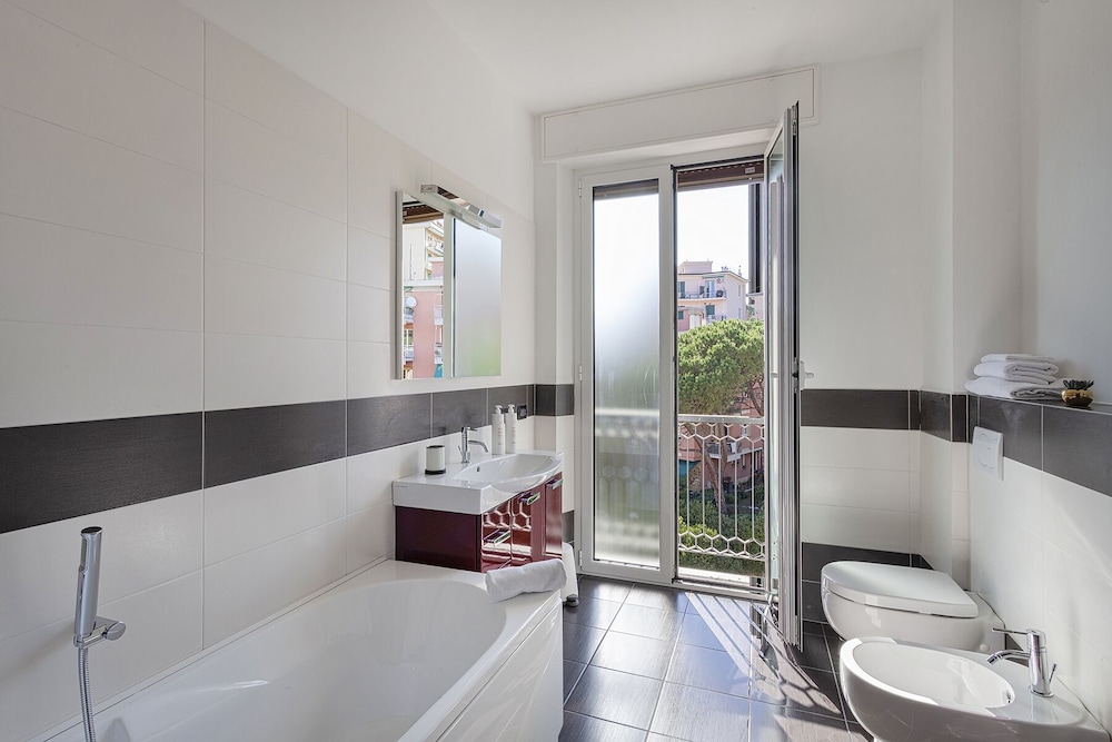 Genoa Vacations - Shelley Apartments By Wonderful Italy - Property Image 66