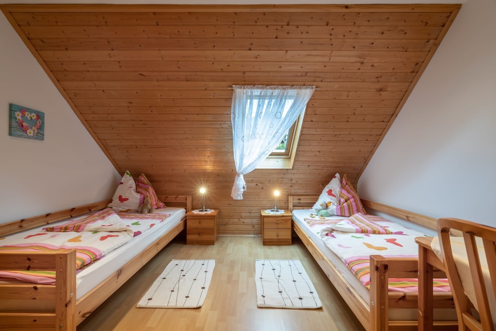Lacknerhof in Liebenfels- Familie Klocker view 2