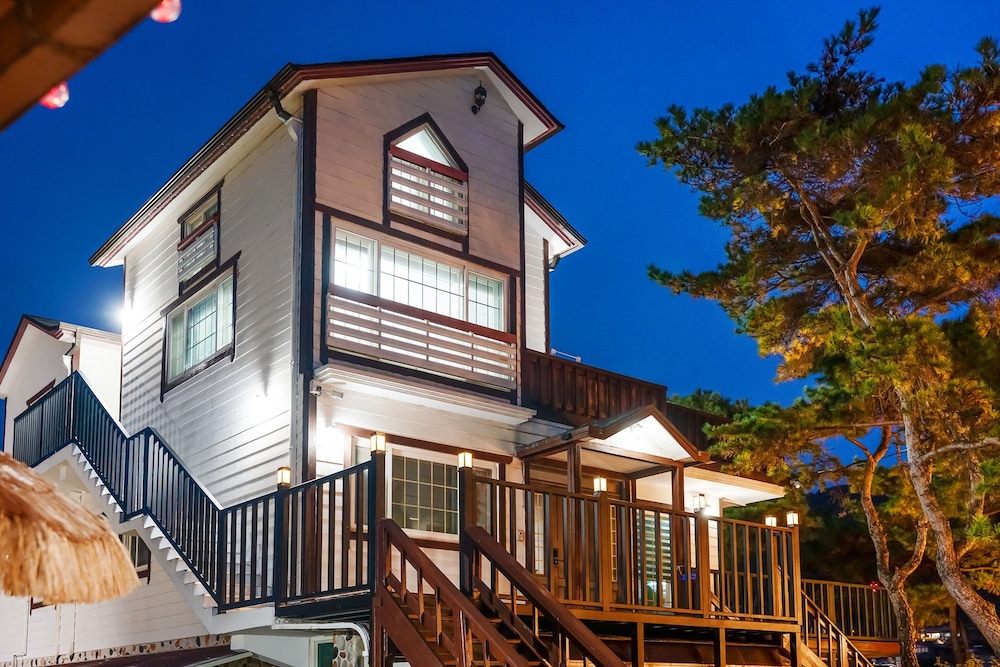 Ganghwa Aboha Pet-friendly Pension