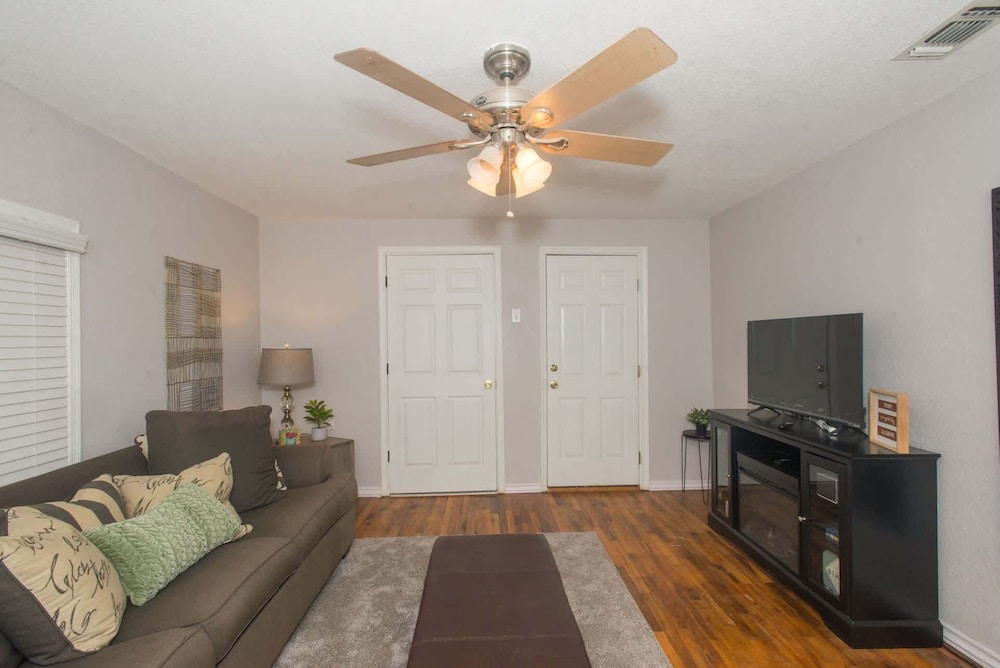 Brunswick Bungalow 6ppl