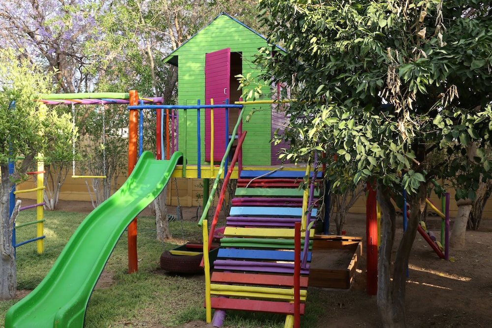 Capbon Guesthouse