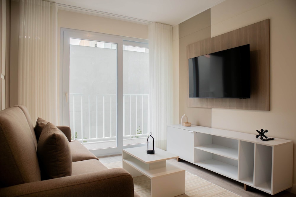 w Stylish 1BR Apartment w Pool in Barranco