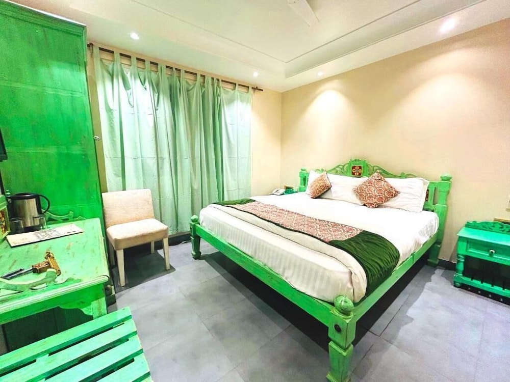 The Pinky Villa Heritage Boutique Suites
