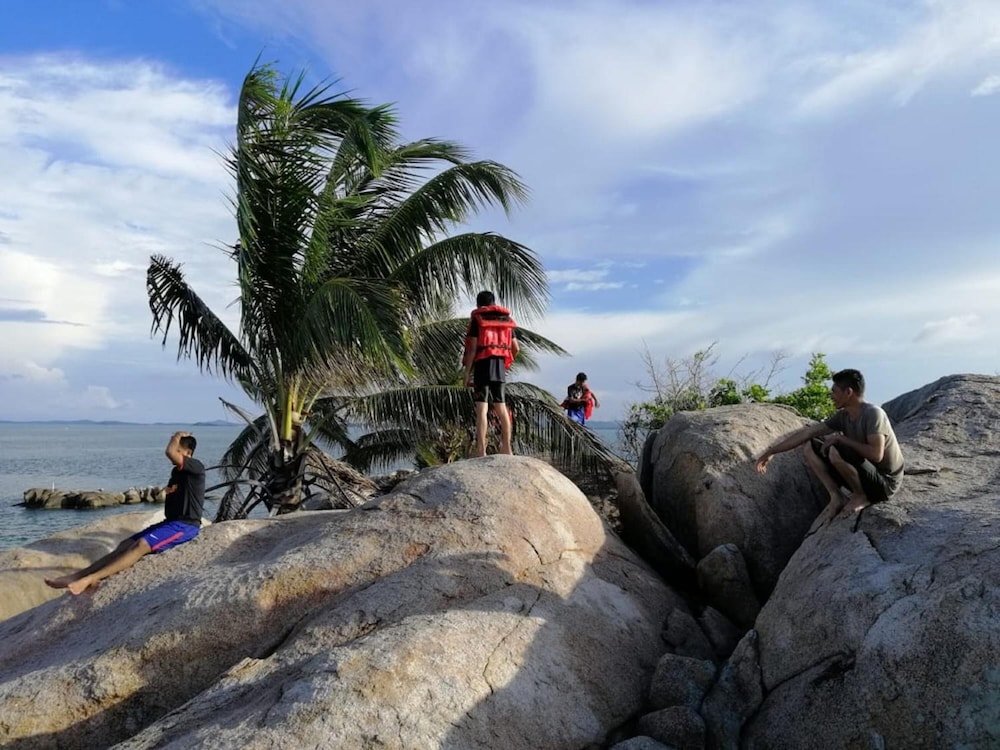 New Marjoly Beach & Resort