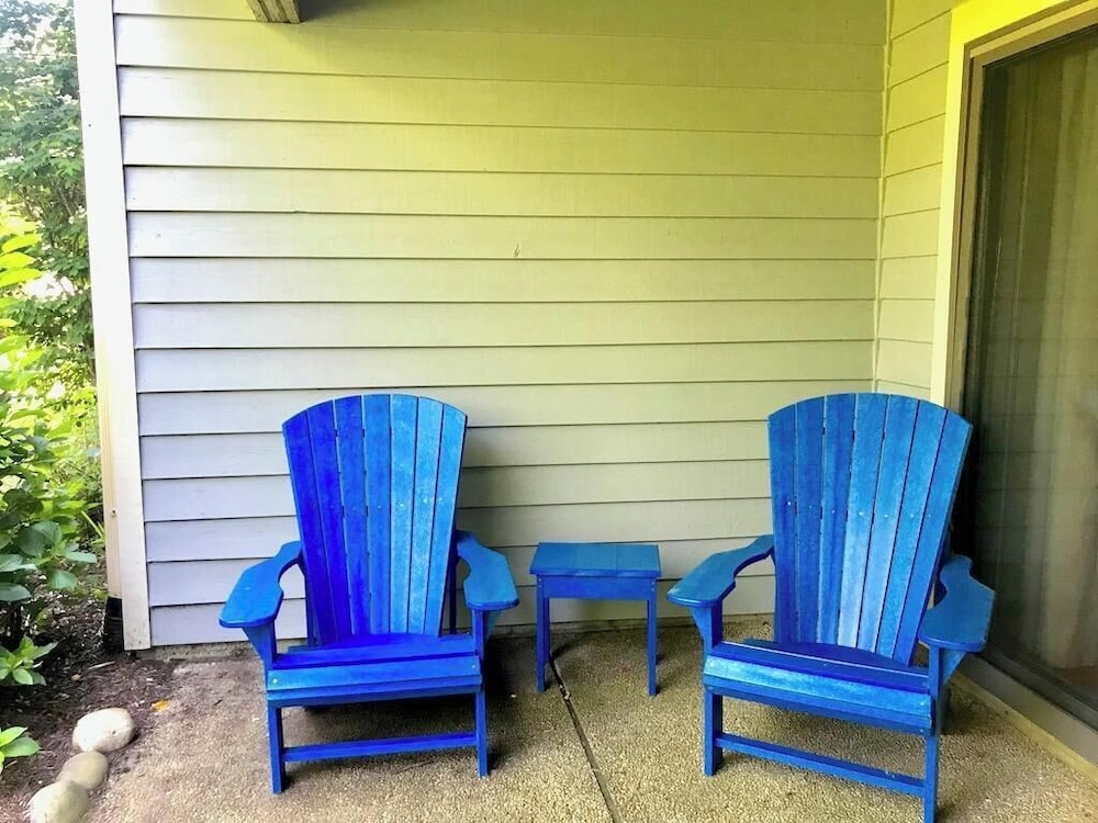 Spring Lake 513