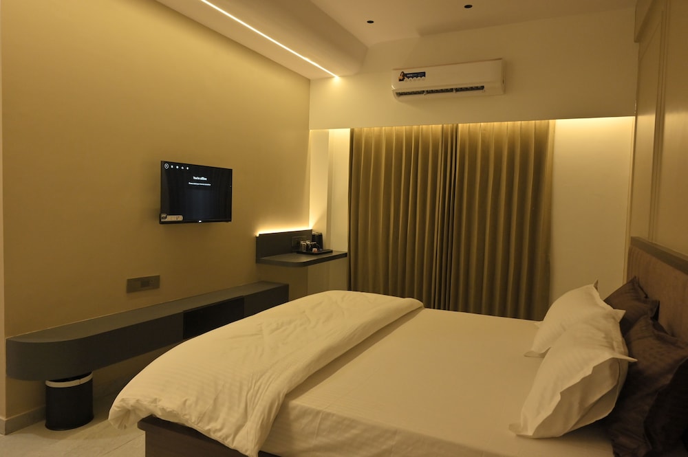 Plumeria Hotel