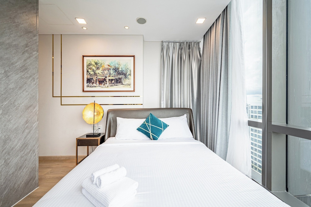 Somi Luxstay Landmark 81