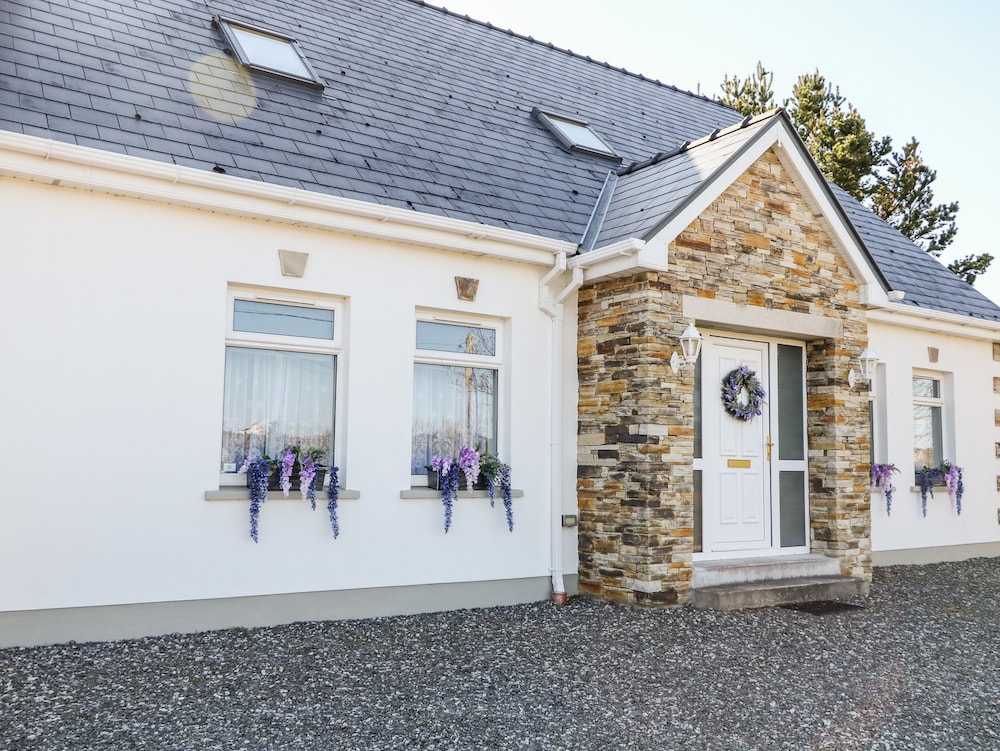 Wisteria Cottage