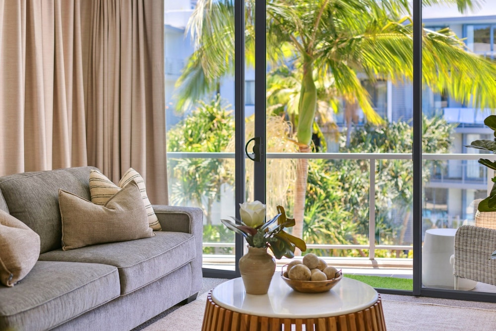 Coastal Escape Steps to Beach Full Resort Living