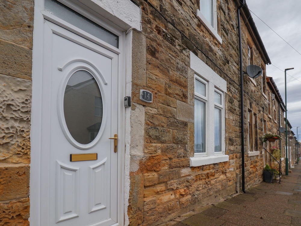 Stonerow Cottage