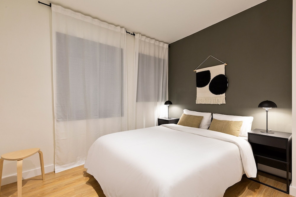 Urban Chill Apartments By Olala Homes