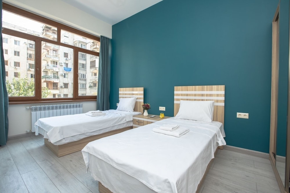 Stay Inn on Yekmalyan St