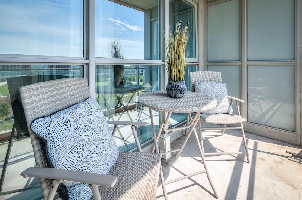 Waterfront Luxury Suites