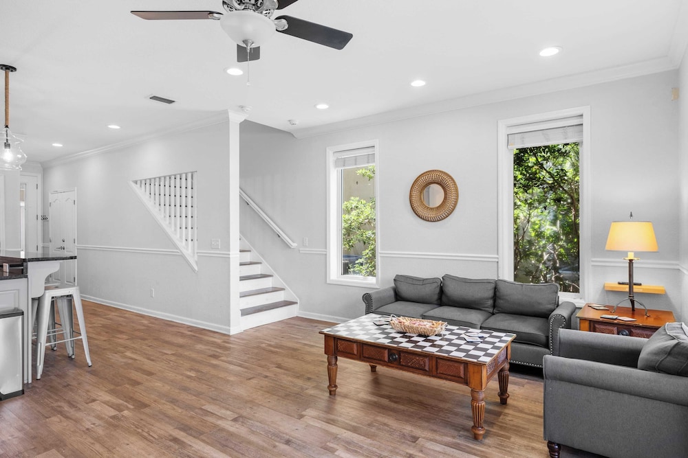 Southfields Retreat 4BR Getaway Near Laguna Beach, Carillon & Pier Park