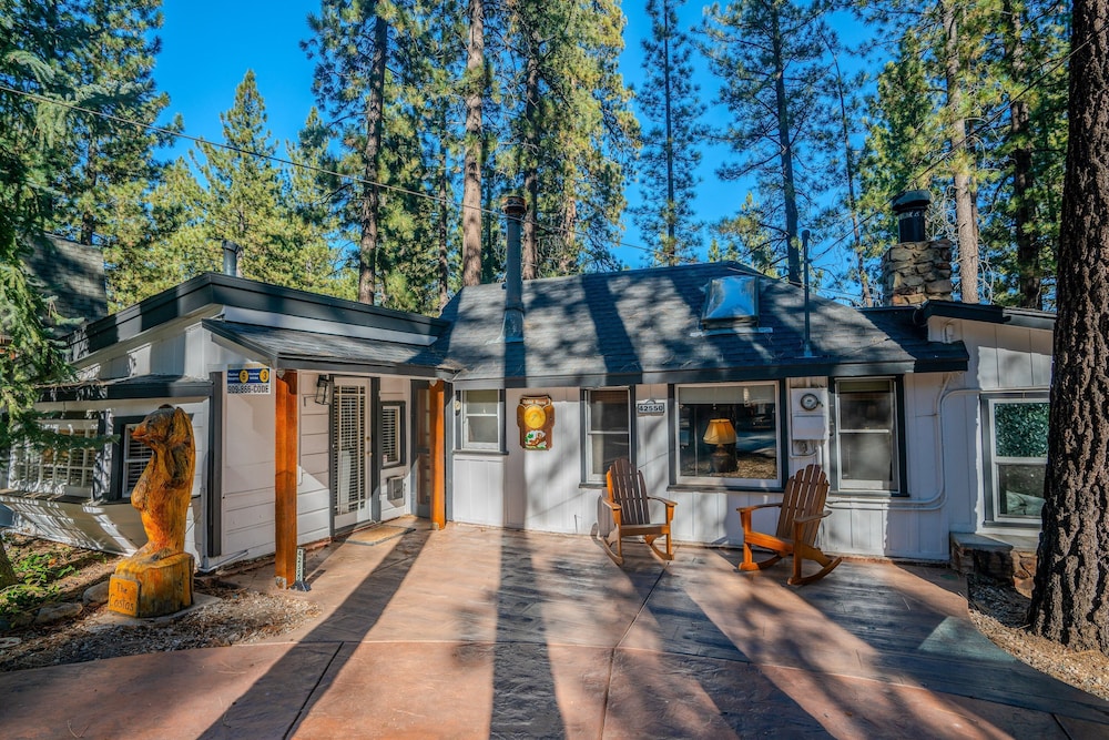 Hobbit House in Big Bear #166