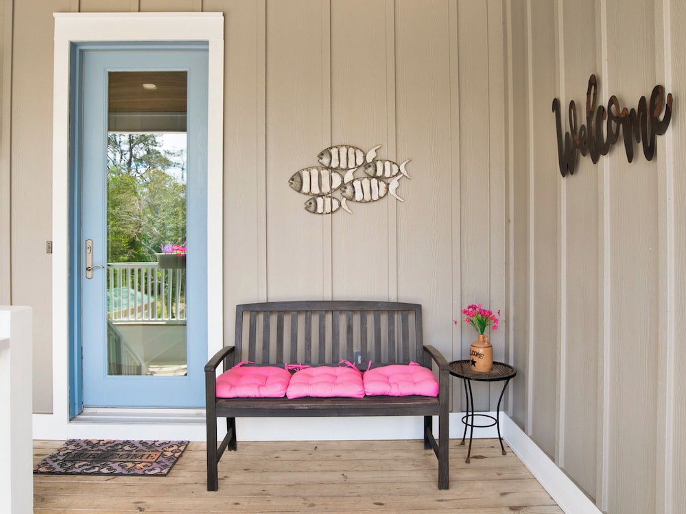 Bay Dream Believer by Southern Vacation Rentals