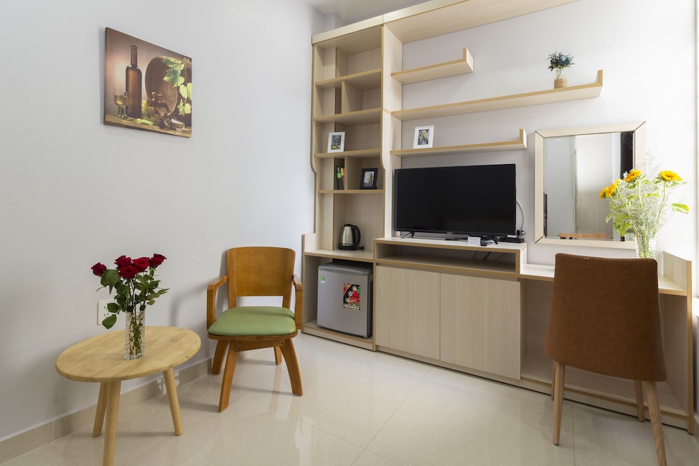 CBD Home - Home in Central - The Art