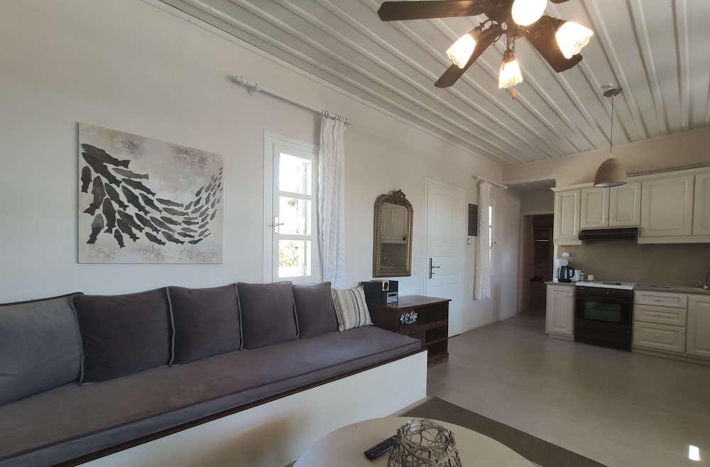 Porto Koundouros Beach and Villas