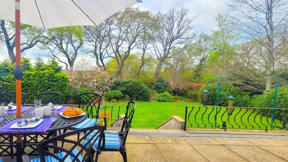 Birchcroft Hideaway