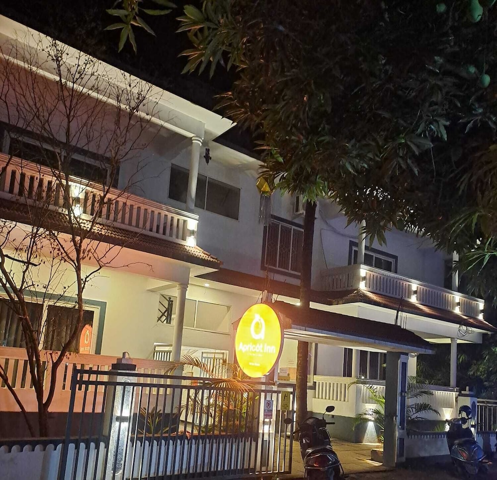 Apricot Inn