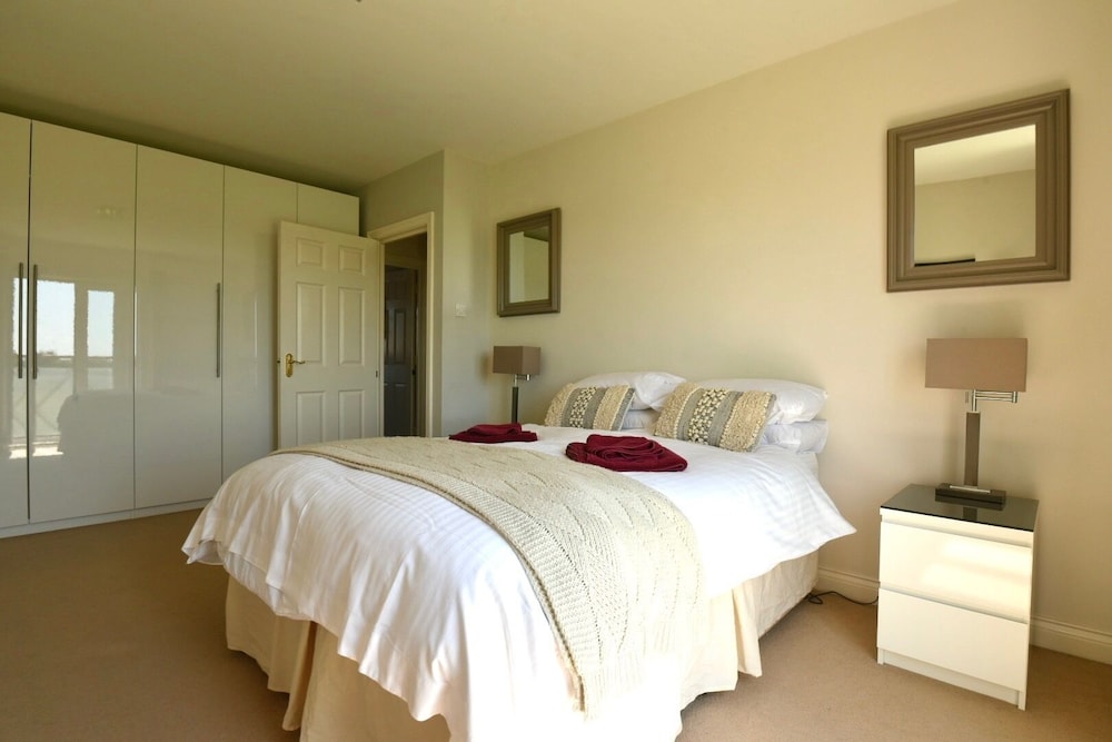 47 Wetherby Way view 4
