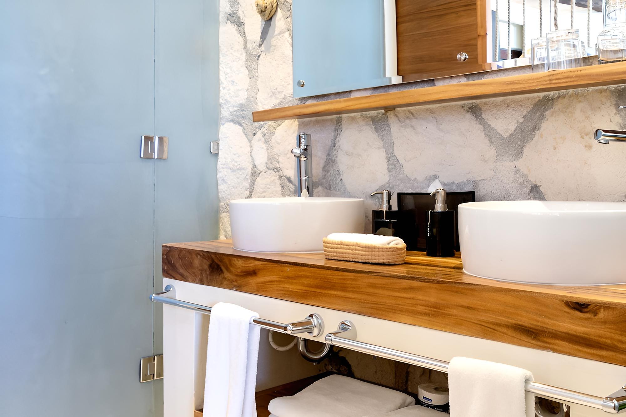 El Pez Colibri Boutique Hotels