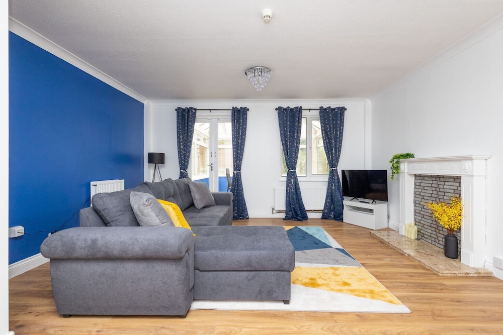 6 Guests - Pet Friendly - 10min Leeds City Centre