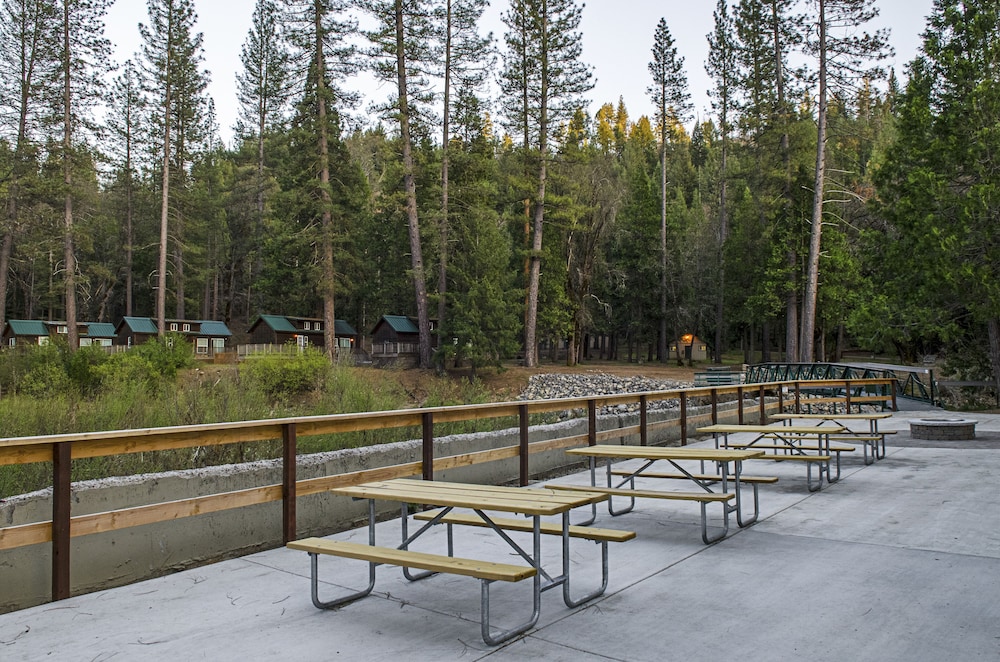 Yosemite Lakes RV Resort