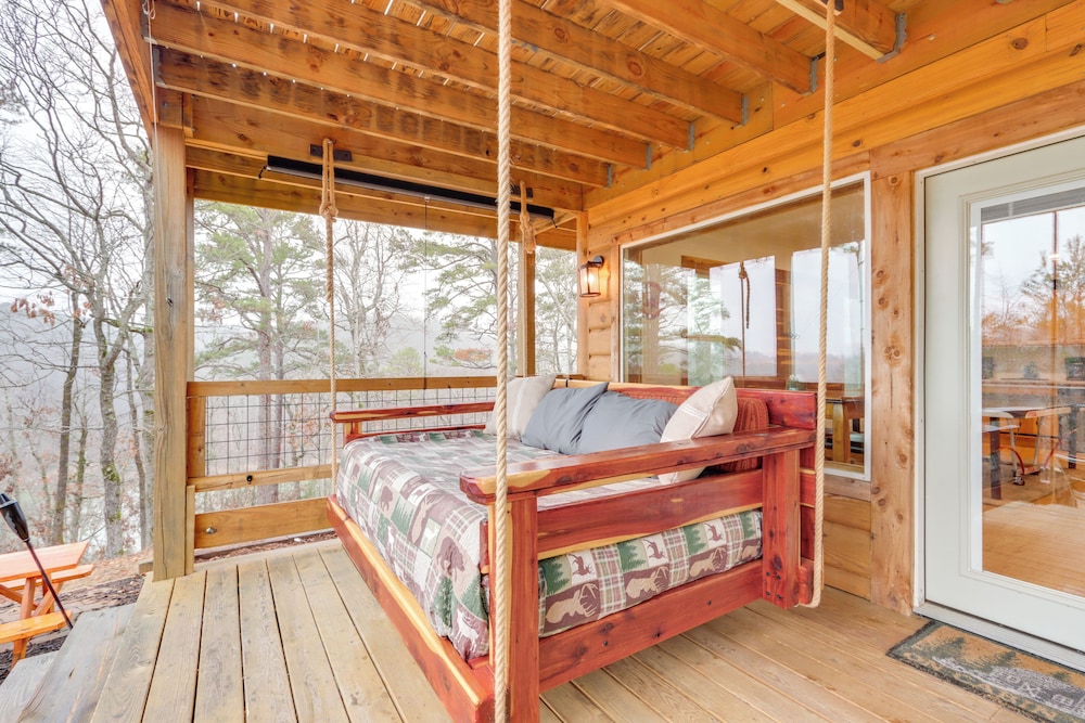 Cabin on Beaver Lake w/ Views & Furnished Deck!