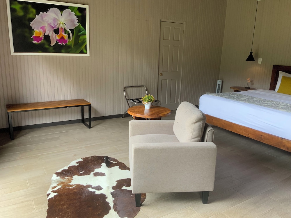 Yerbabuena Lodge