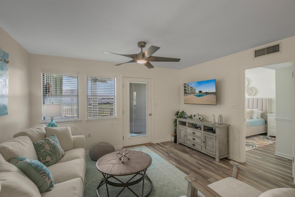 Jubilee Landing Condo in Heart of Orange Beach view 5