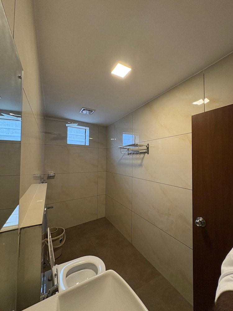 Kanak Residency Kuthuparamba