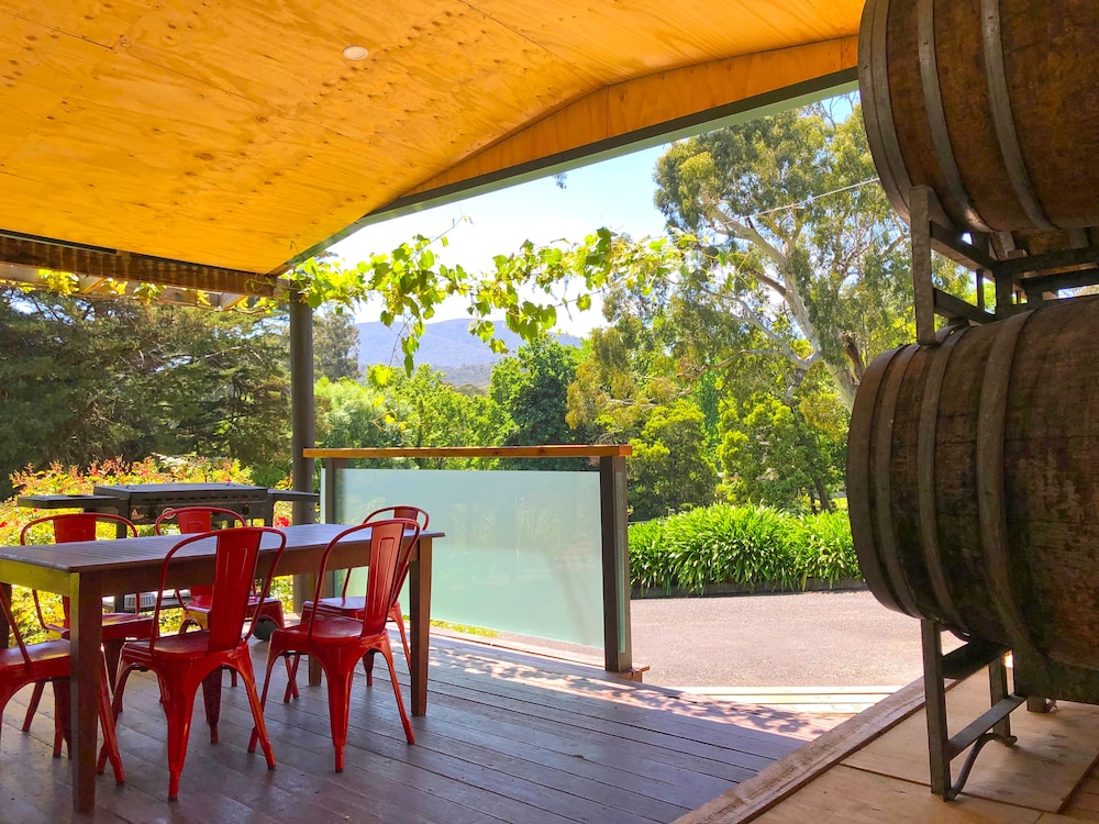 Valley Farm Vineyard Cottages