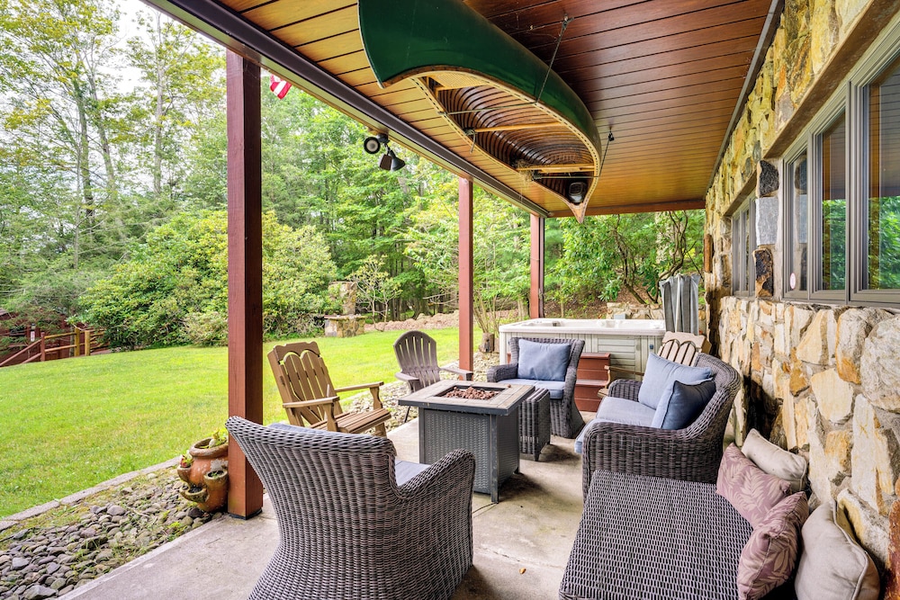 Dock & Hot Tub: Scenic Beech Mountain Lakes Gem!