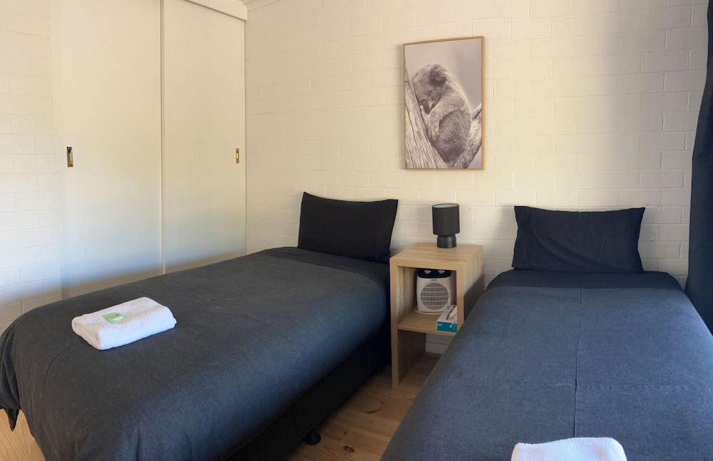 61 OCEAN ROAD MOTEL