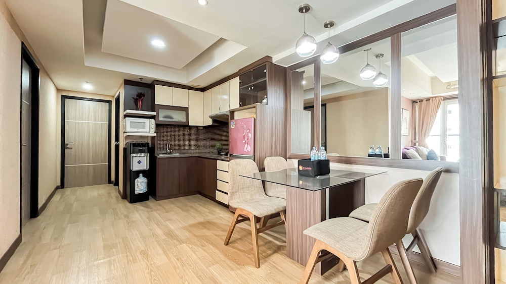 Good Deal 2Br Apartment At The Wave Kuningan