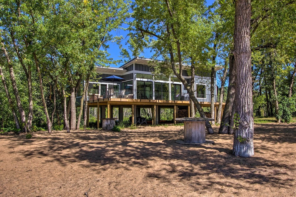 Modern Beachfront Oasis in Stockholm w/ Dock! view 3