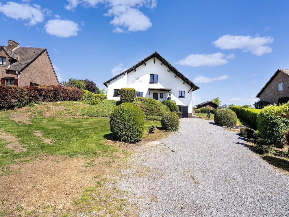 Villa Borgloon With Blossom Views and Jacuzzi