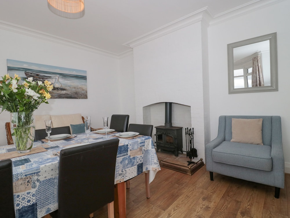 2 Moorlands