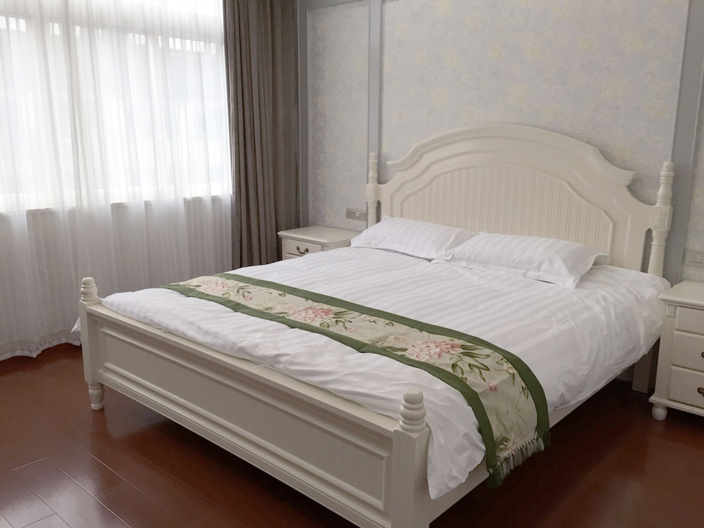 Wuzhen Xiyouju Boutique Hotel - Property Image 1